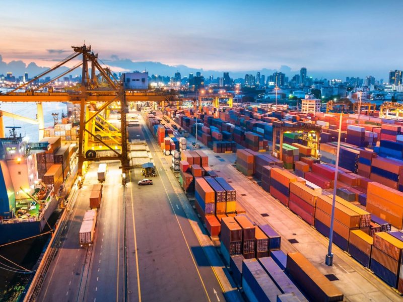 بی‌ثباتی قوانین ، بزرگ‌ترین مانع حضور سرمایه‌ گذاران در مناطق آزاد است